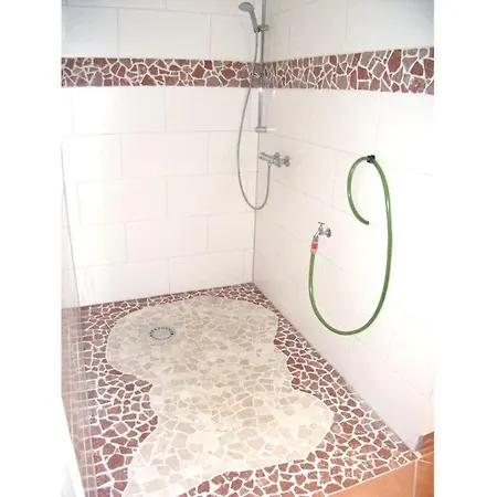 Apartment Leah Toenning